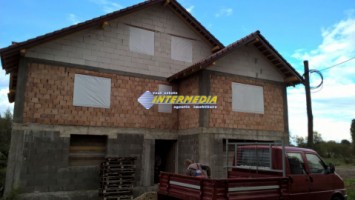 casa-la-rosu-de-vanzare-zona-vintul-de-jos-700-mp-teren-5